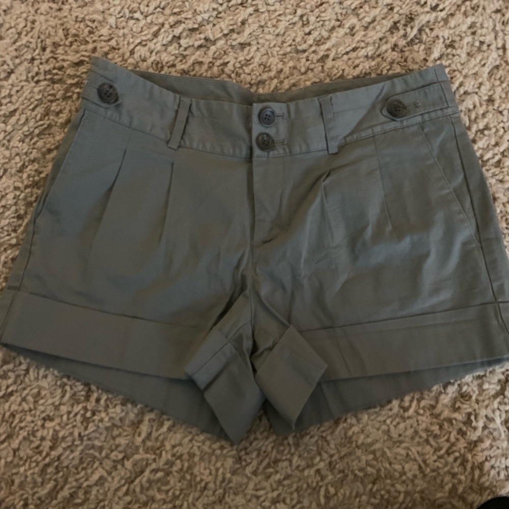 banana Republic shorts💖